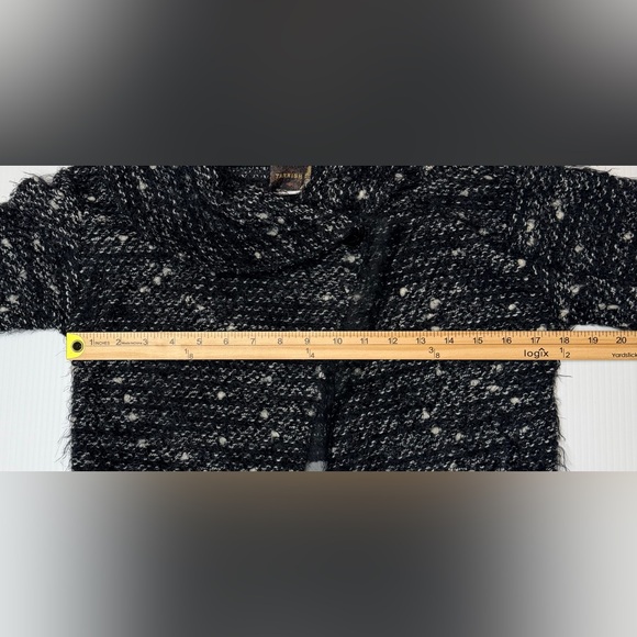 Tarnish Italy Bouclé Knit Cropped Jacket with Tulle Trim - Black/White Size: S/M - Picture 5 of 6